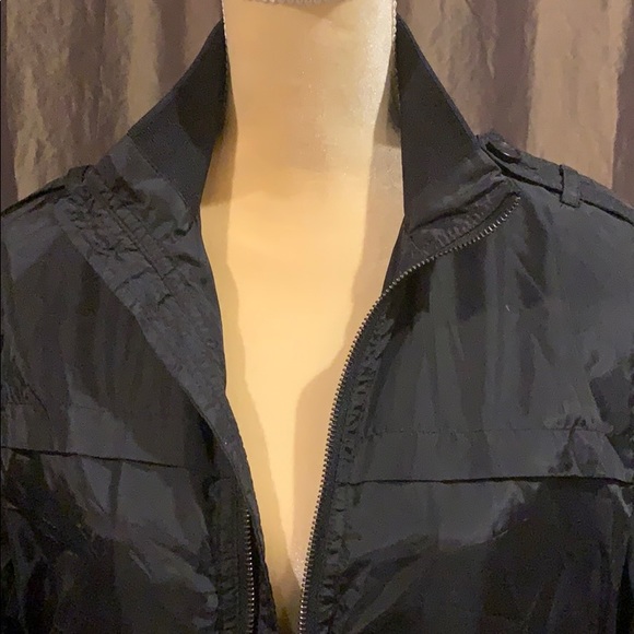 H&M windbreaker - Picture 2 of 9